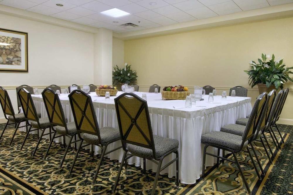 Travelodge By Wyndham Lafayette Εξωτερικό φωτογραφία