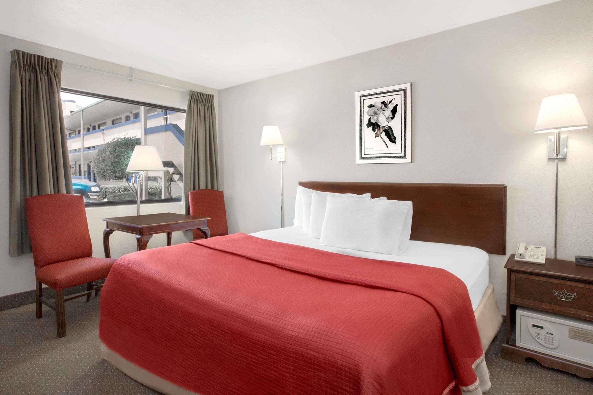 Travelodge By Wyndham Lafayette Εξωτερικό φωτογραφία